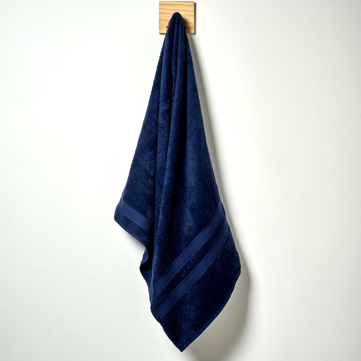 03 15 0011 Toalha de Banho Heritage Azul Marinho 001